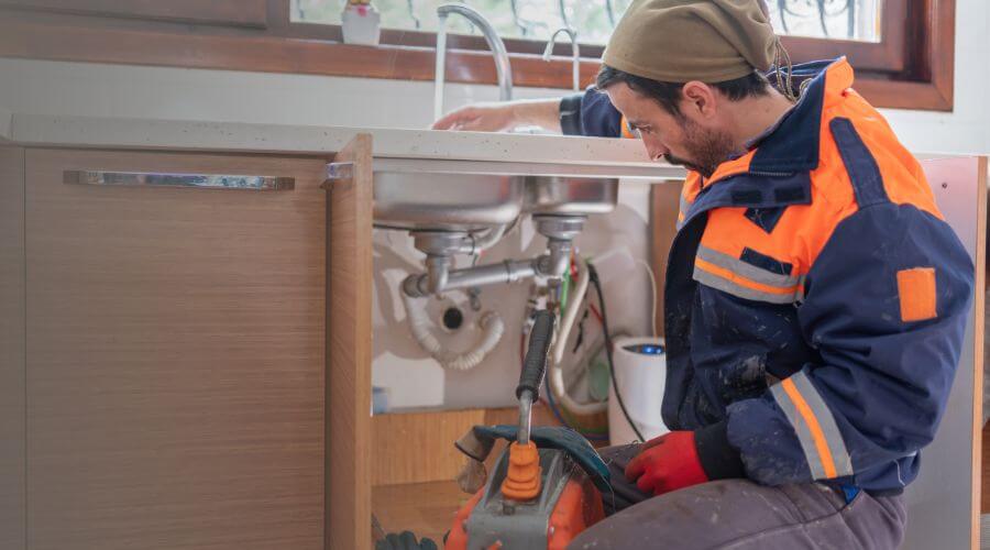 Professional septic pumping service in Suitland, MD
